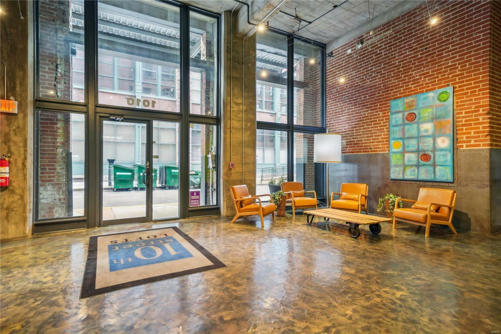 Property Photo: 1010 Saint Charles Street 701 MO 63101