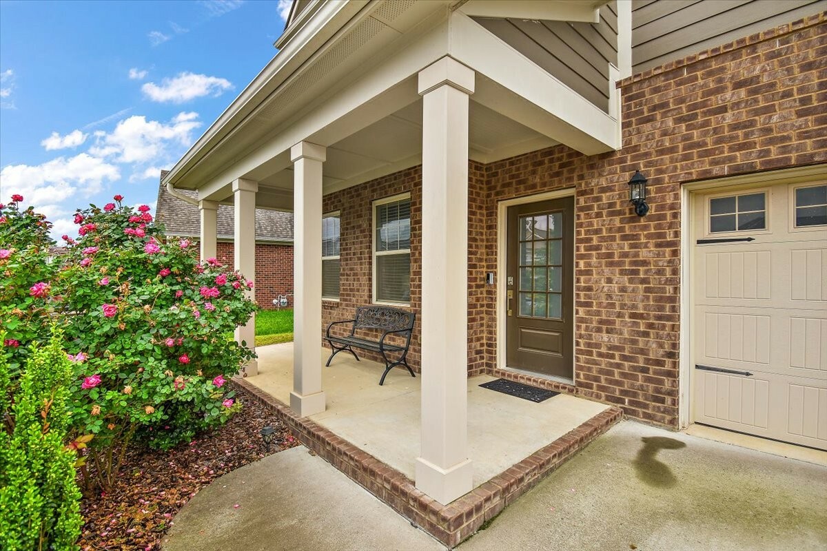 Property Photo: 3157 Rift Ln TN 37130