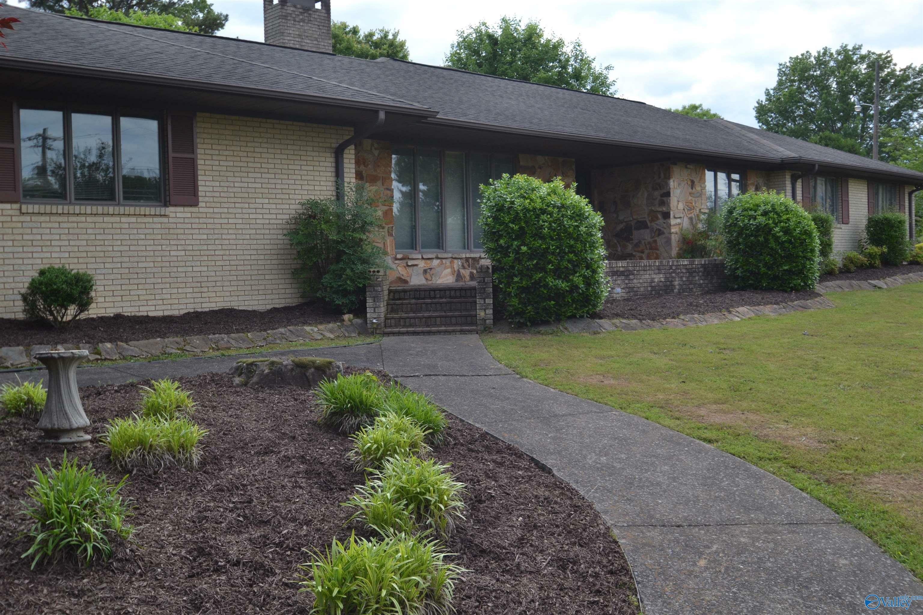 Property Photo: 205 Collier Drive AL 35951