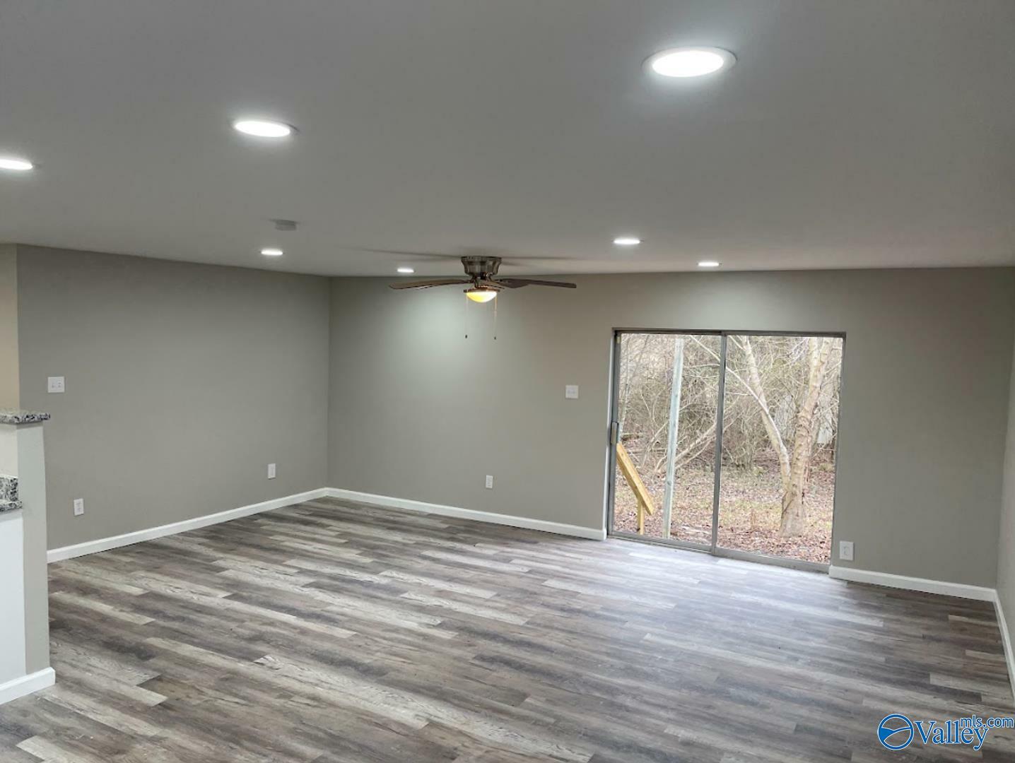 Property Photo:  13584 Garden Way  AL 35611 