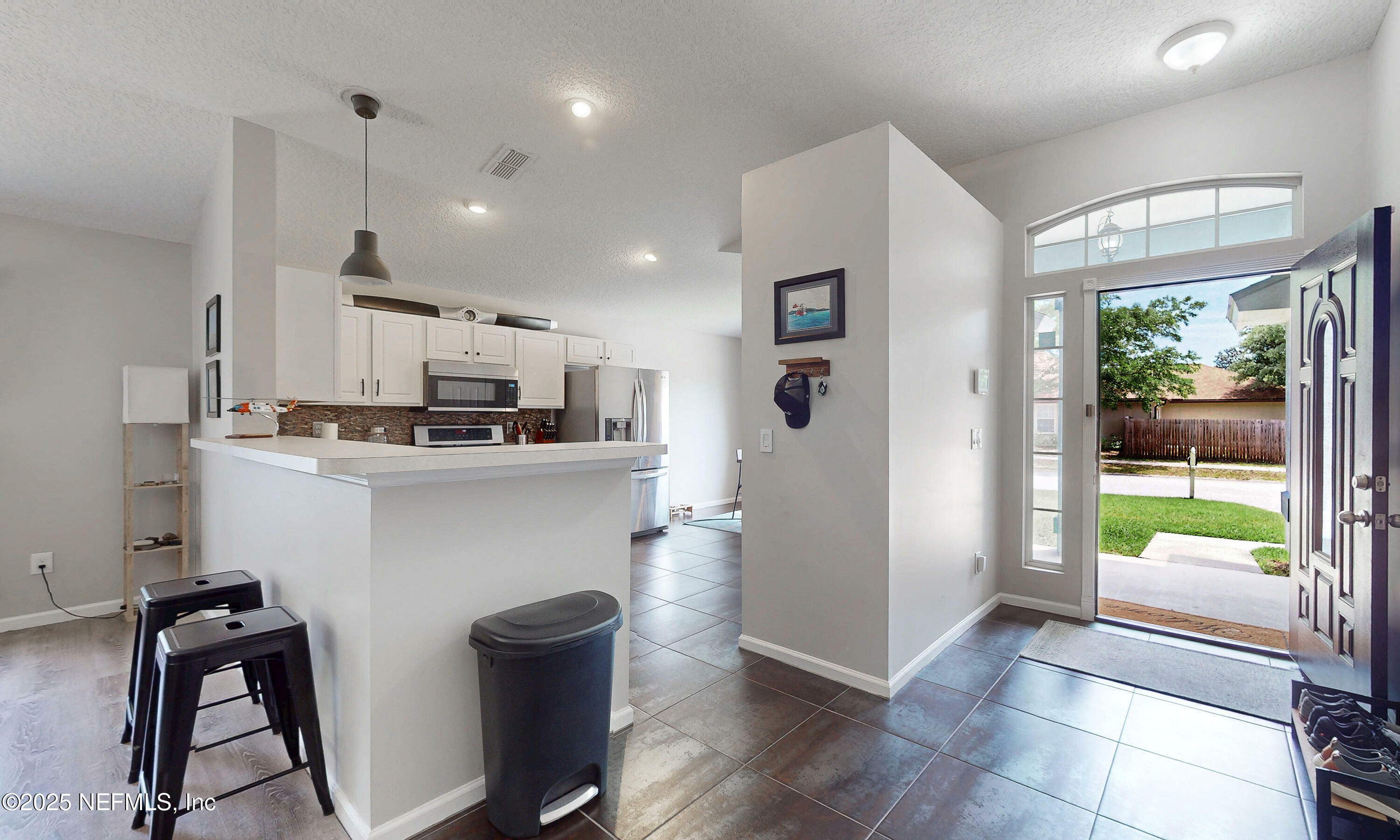 Property Photo: 9093 Fallsmill Drive FL 32244