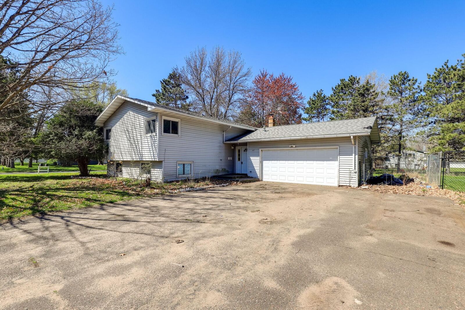 Property Photo:  407 S Moody Road  WI 54024 