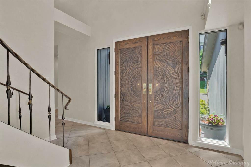 Property Photo: 5705 Shoreline Drive LA 71119