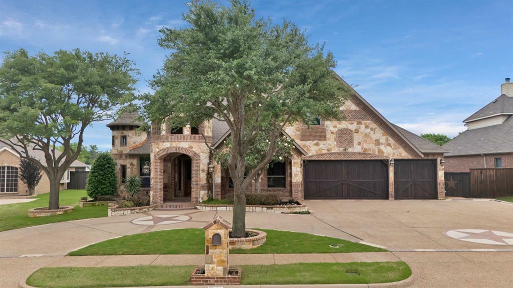 Property Photo: 1206 Genesis Drive TX 76063