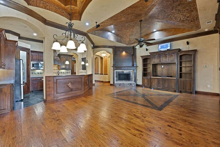 Property Photo: 1206 Genesis Drive TX 76063