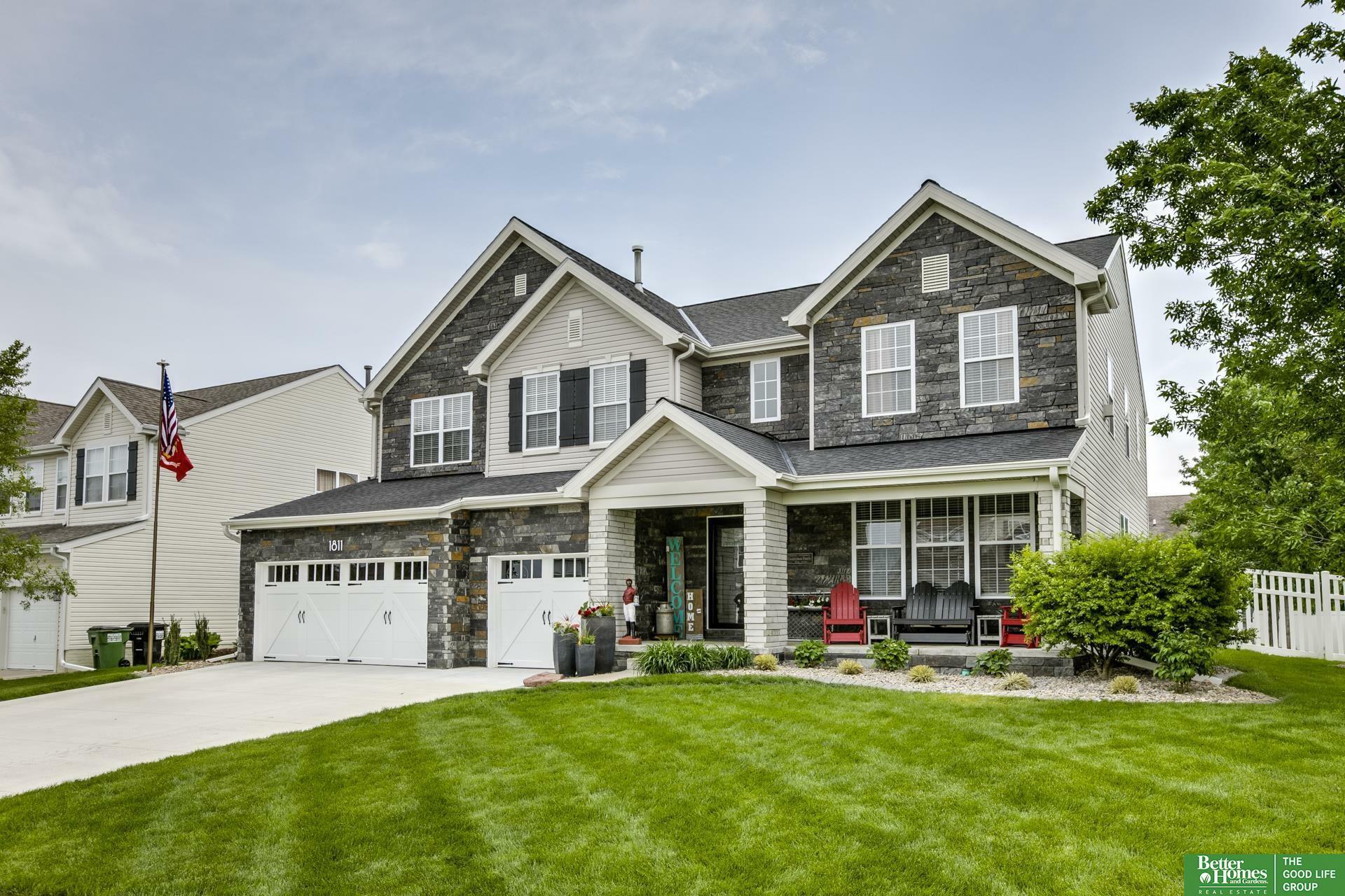 Property Photo: 1811 White Pine Drive NE 68046