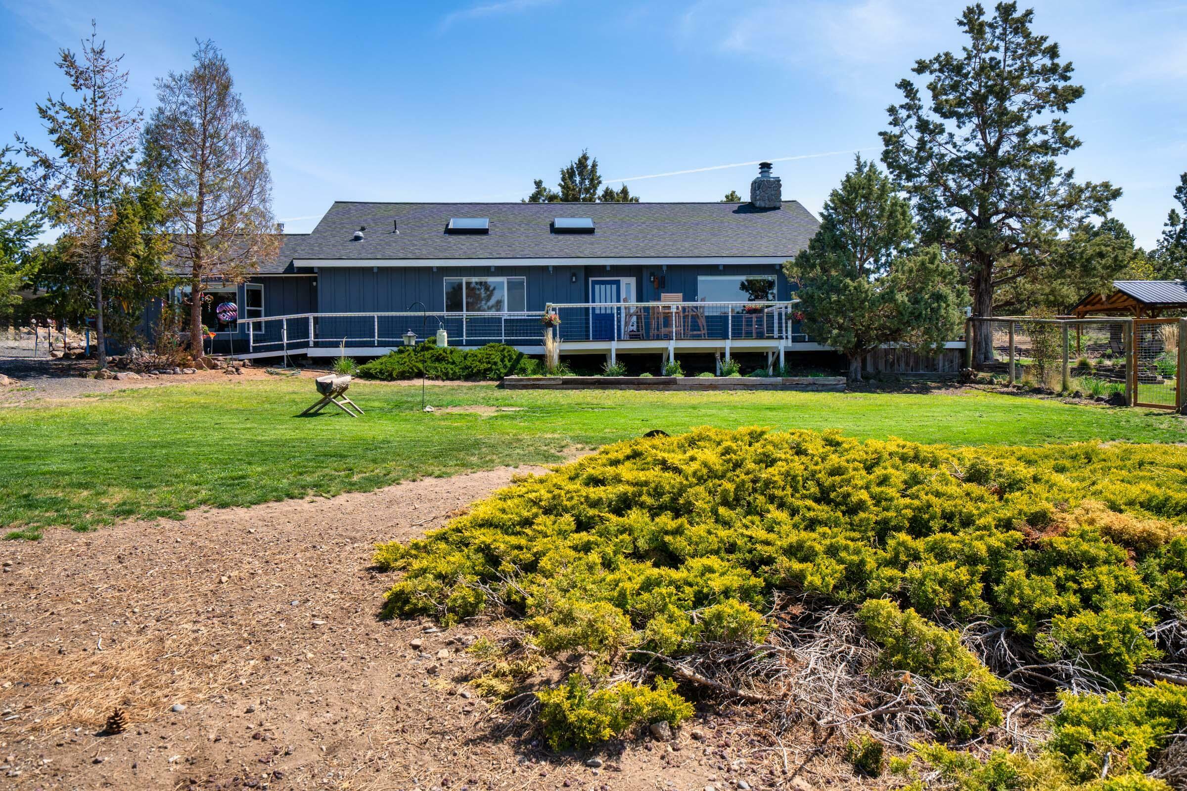 Property Photo: 3184 SW 43rd Street OR 97756