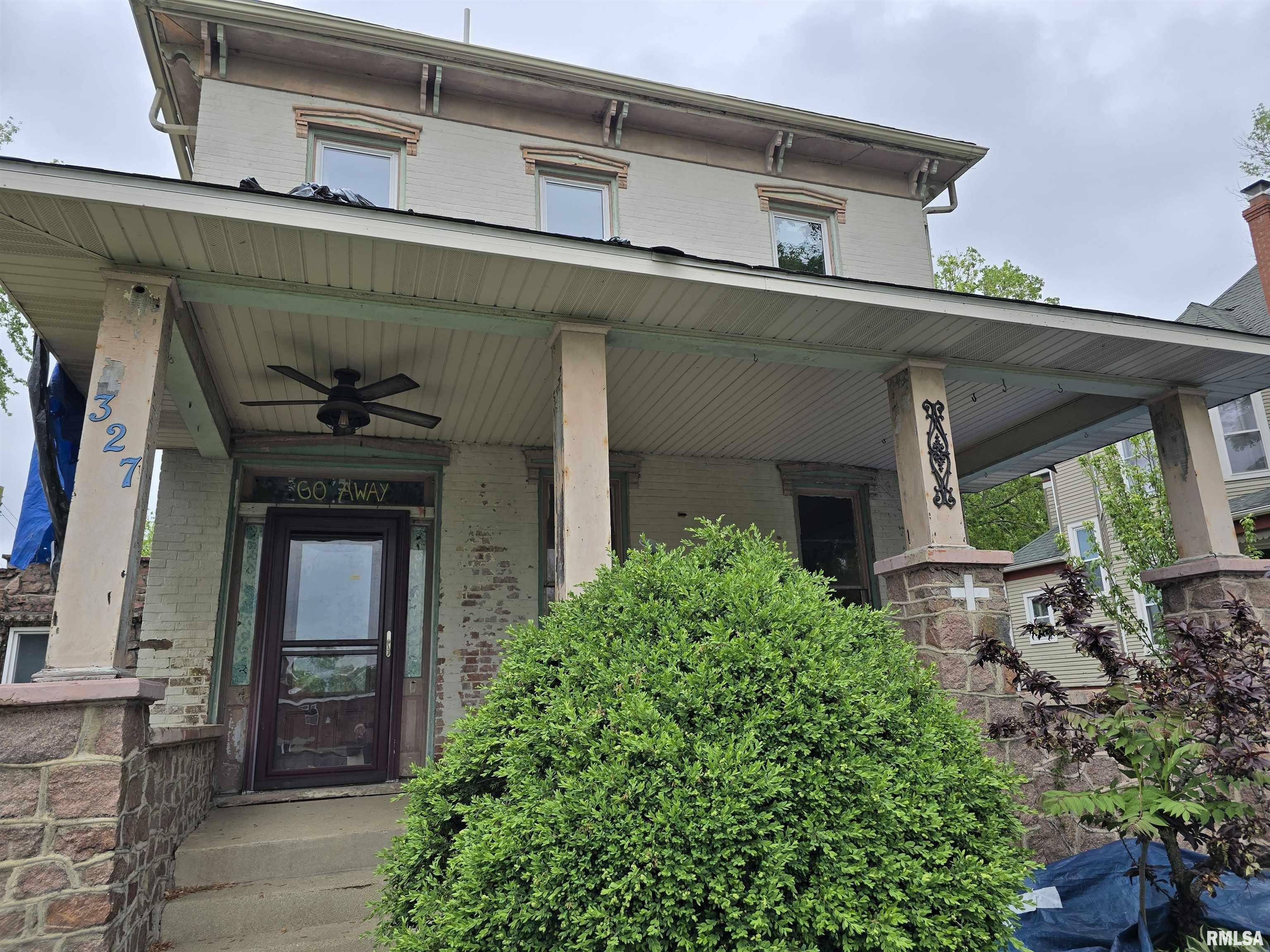 Property Photo: 327 N 3rd Street IL 62246