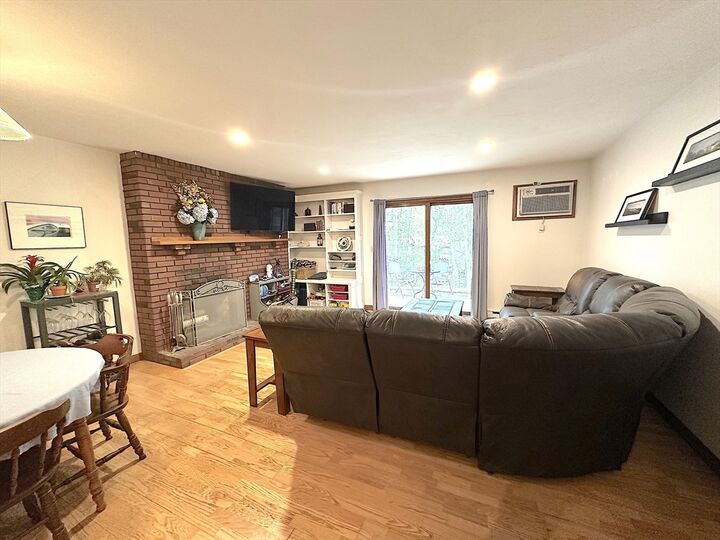 Property Photo: 122 Highwood Dr 122 MA 02038