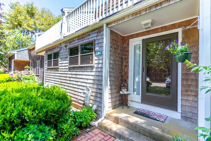 Property Photo:  5 Riverview Ave C  MA 02649 