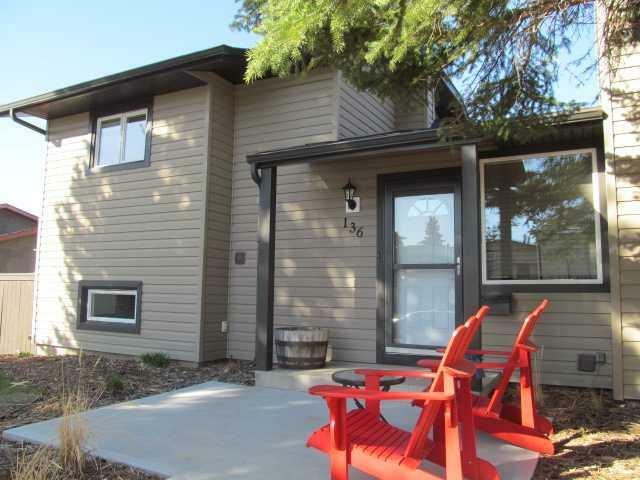 136 McLevin Crescent  Red Deer AB T4R 1S9 photo