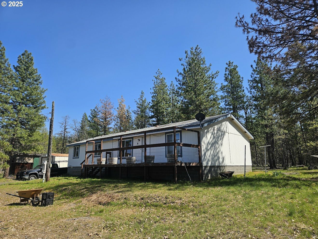 Property Photo: 1994 Highway 97 WA 98620