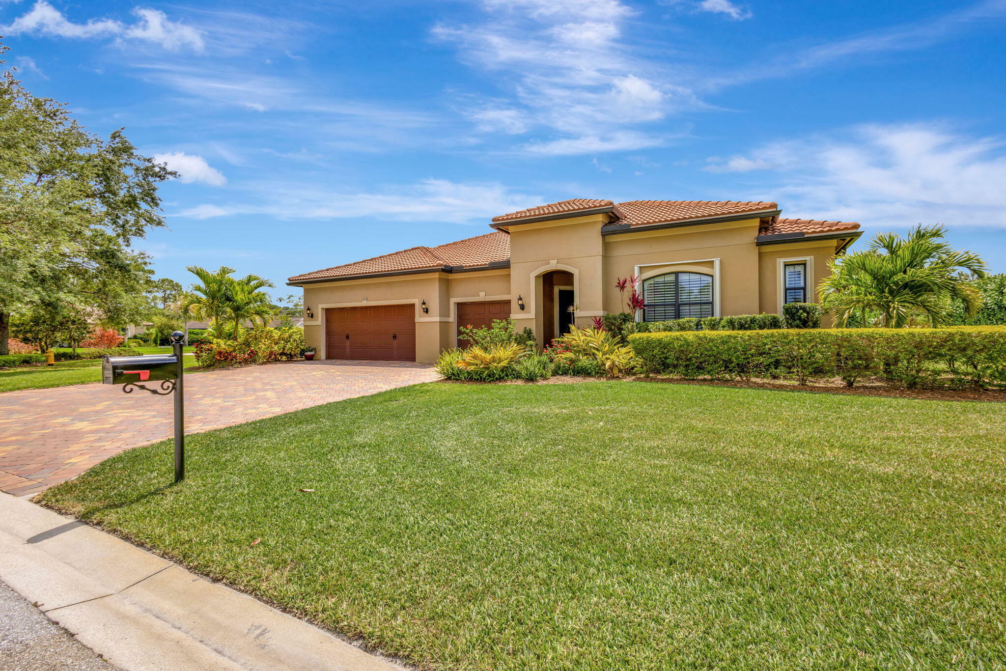 Property Photo: 964 SW Canoe Creek Terrace FL 34990