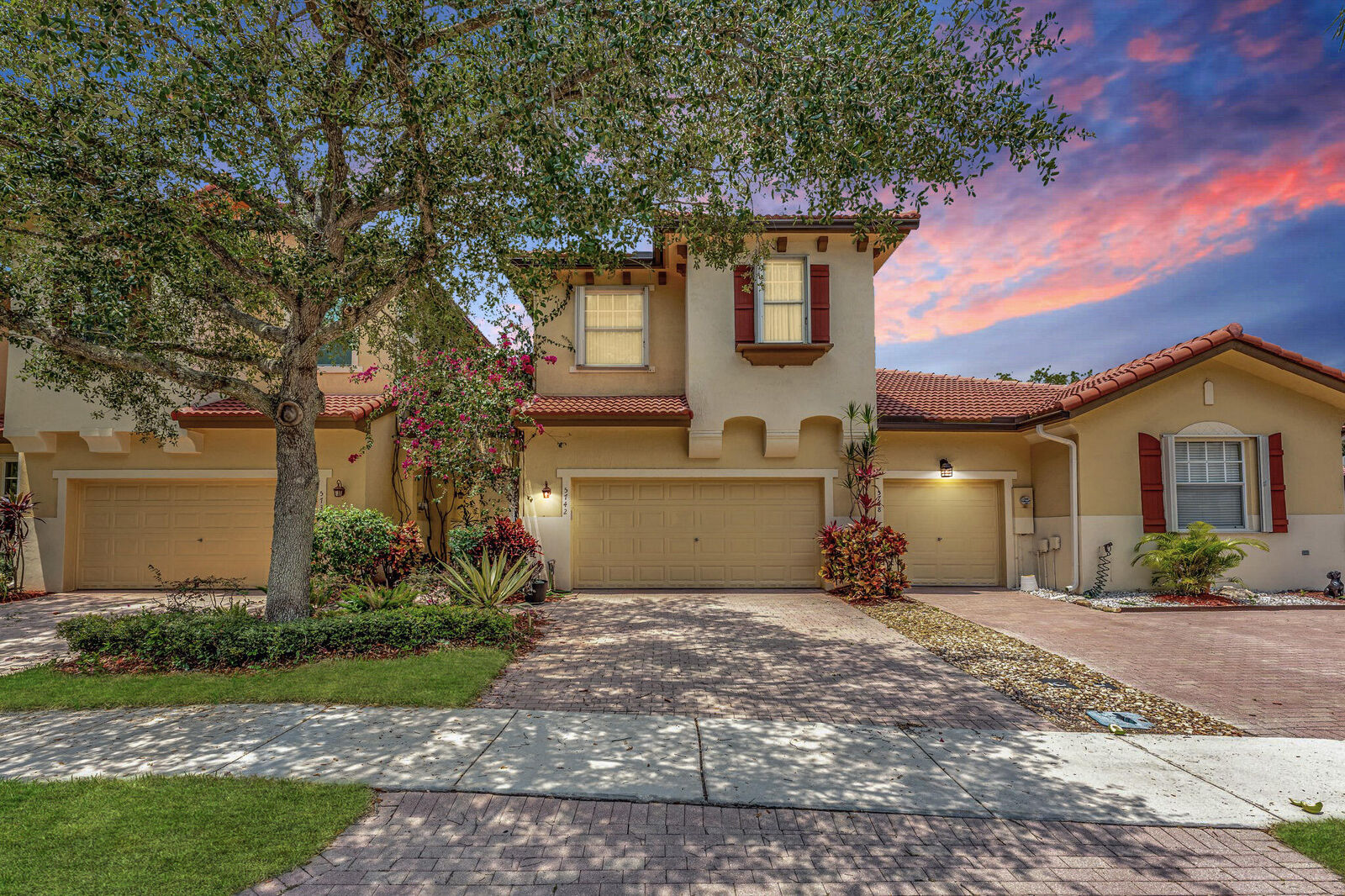Property Photo: 5742 NW 119th Terrace FL 33076