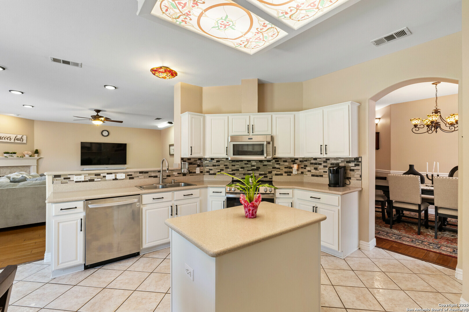 Property Photo: 2311 Cardigan TX 78232
