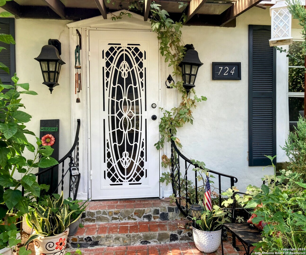 Property Photo: 724 Holmgreen TX 78220
