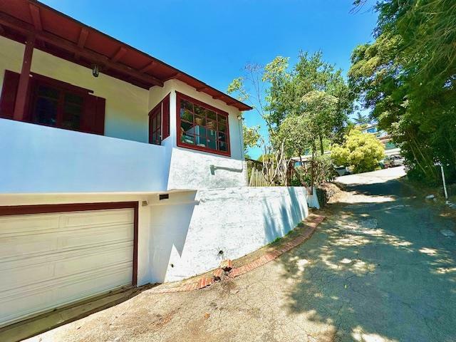 Property Photo: 1881 Drake Drive CA 94611