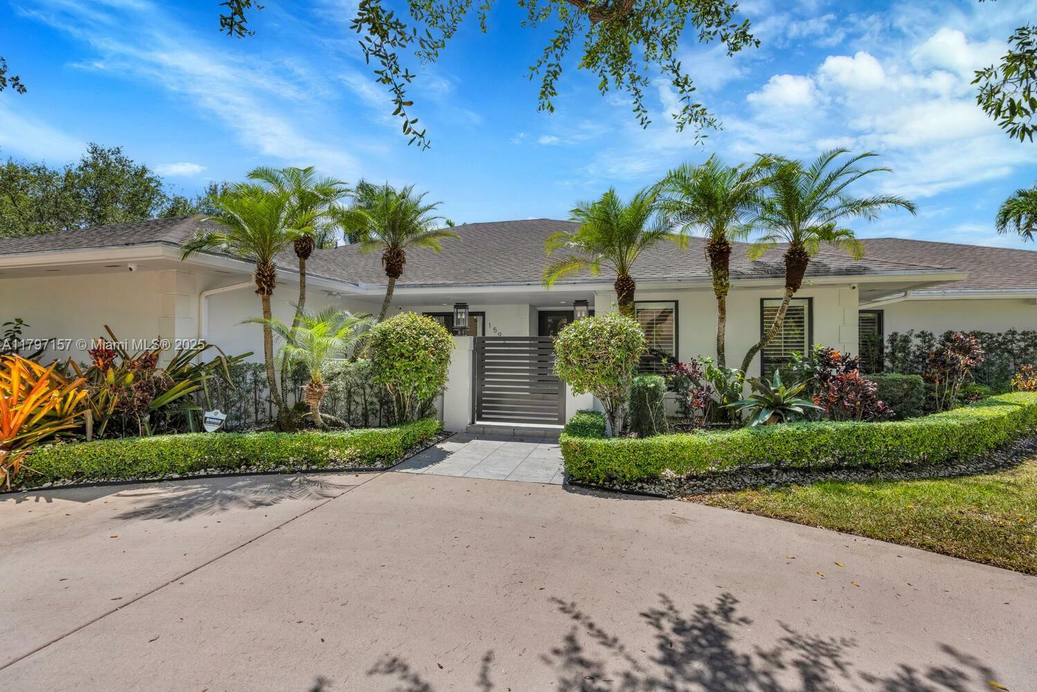 Property Photo: 15920 SW 81st Ave FL 33157