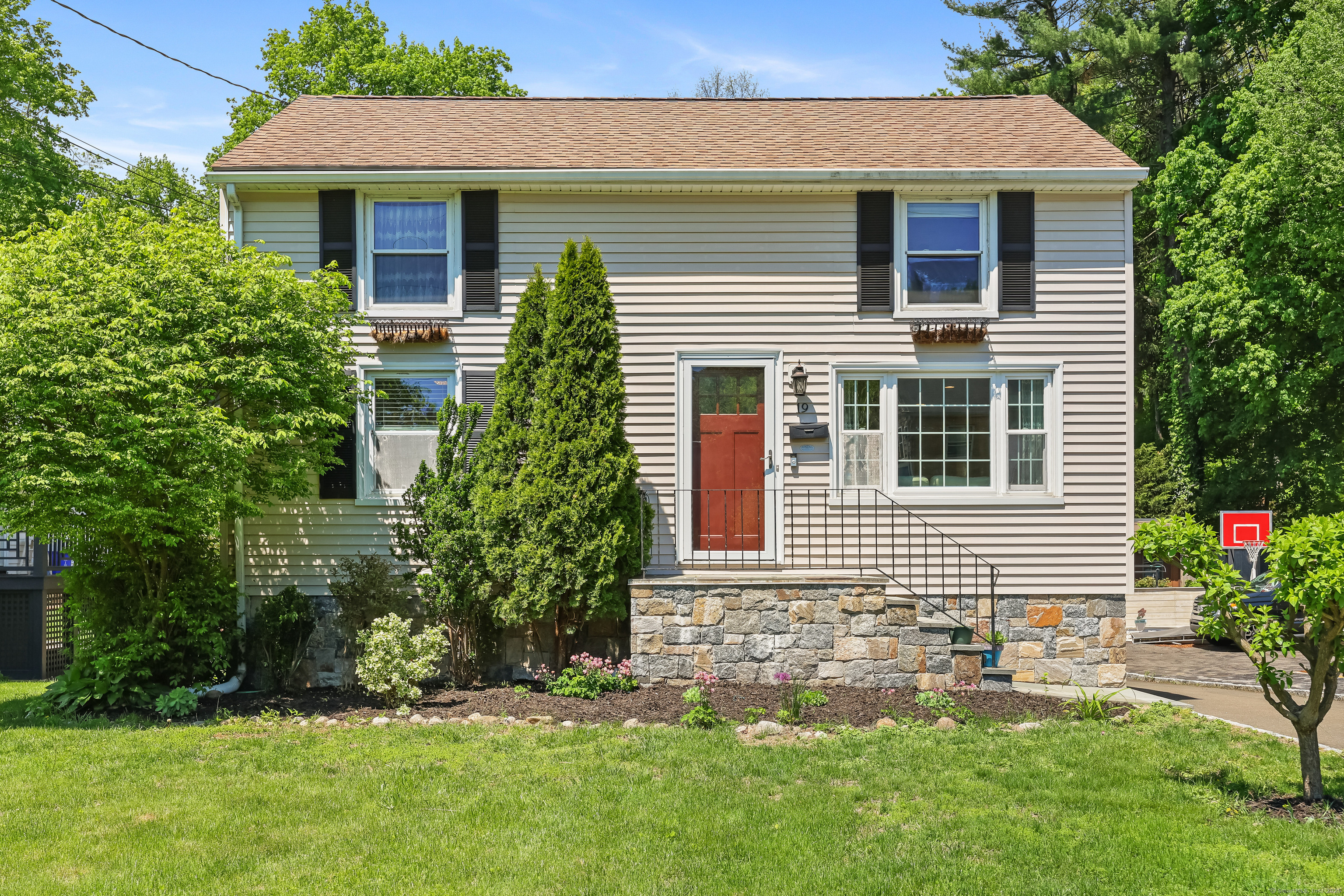 Property Photo: 19 Glendenning Street CT 06851