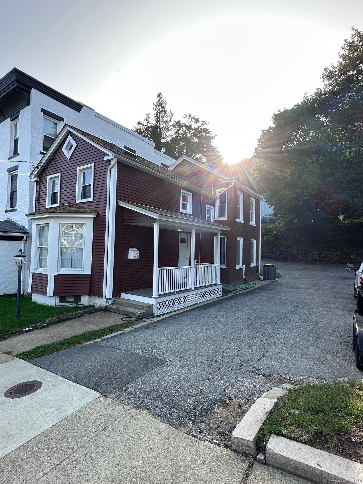 Property Photo: 122 Broadway CT 06360