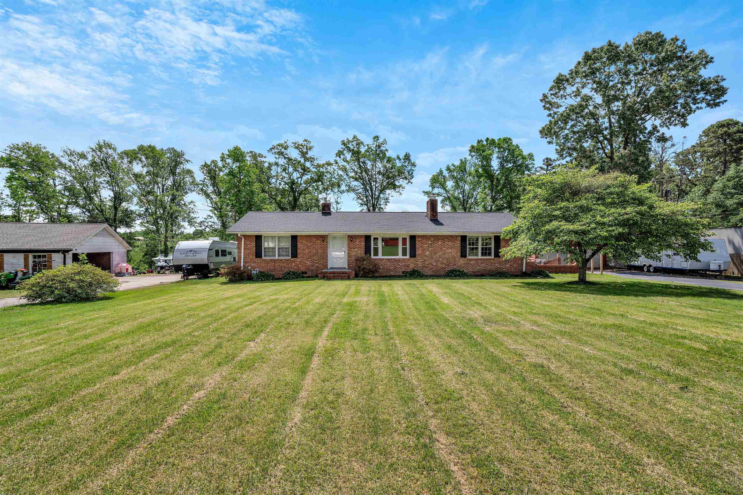Property Photo: 112 Southland Court SC 29316