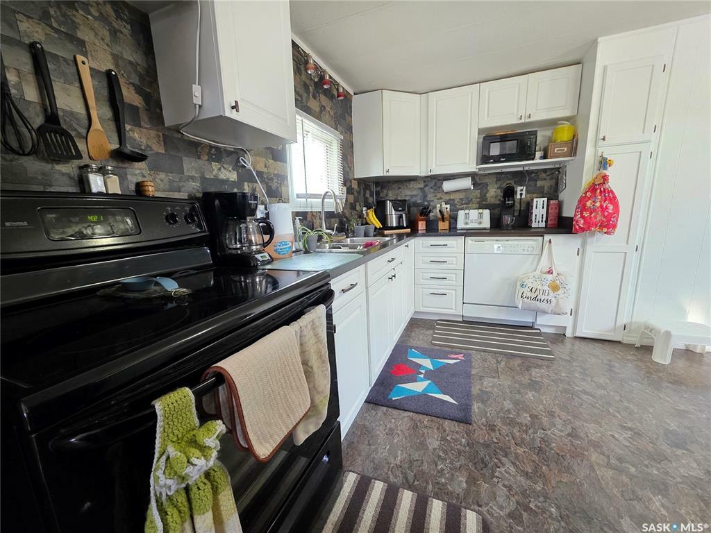 Property Photo: 701 11th Avenue NW 29 SK S9H 4M5