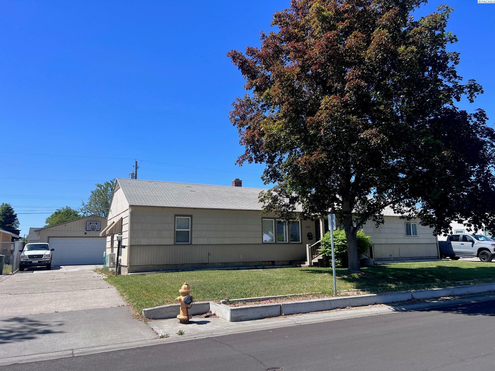 1317 Farrell  Richland WA 99354 photo