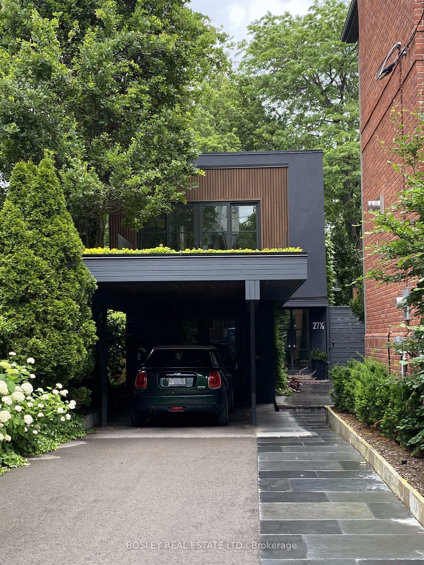 Property Photo: 27 1/2 Dunbar Road ON M4W 2X5