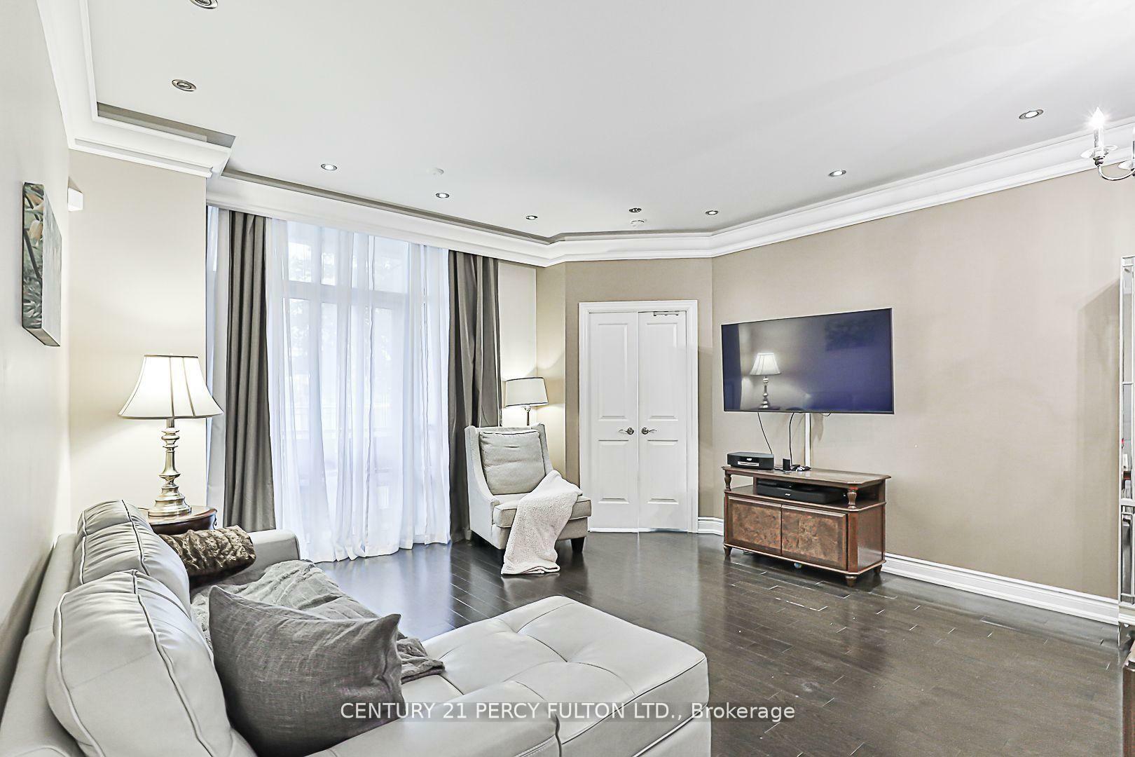 Photo de la propriété: 10 Bloorview Place 119 ON M2J 0B1