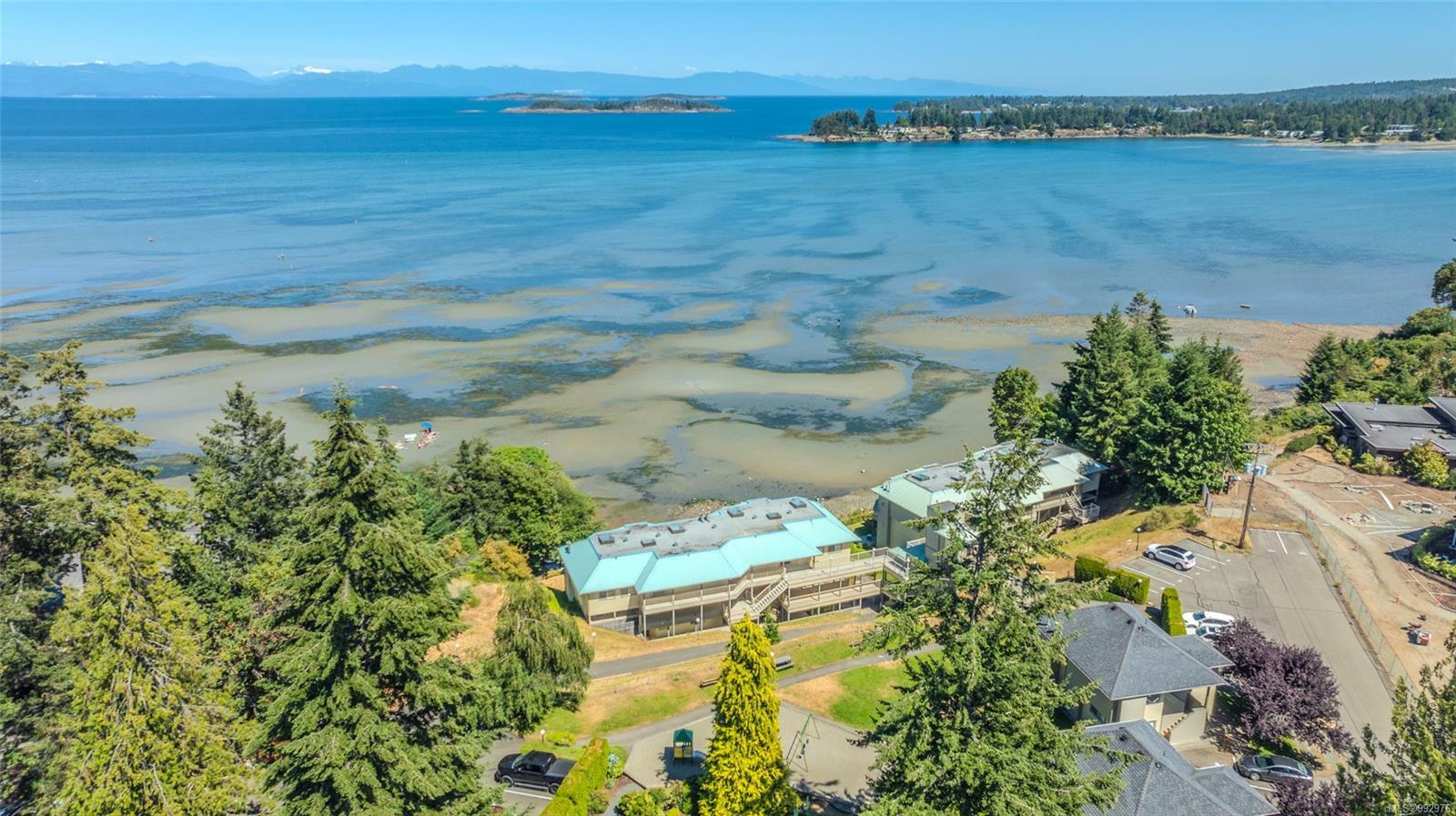 Property Photo: 1165 Resort Dr 309 BC V9P 2E2