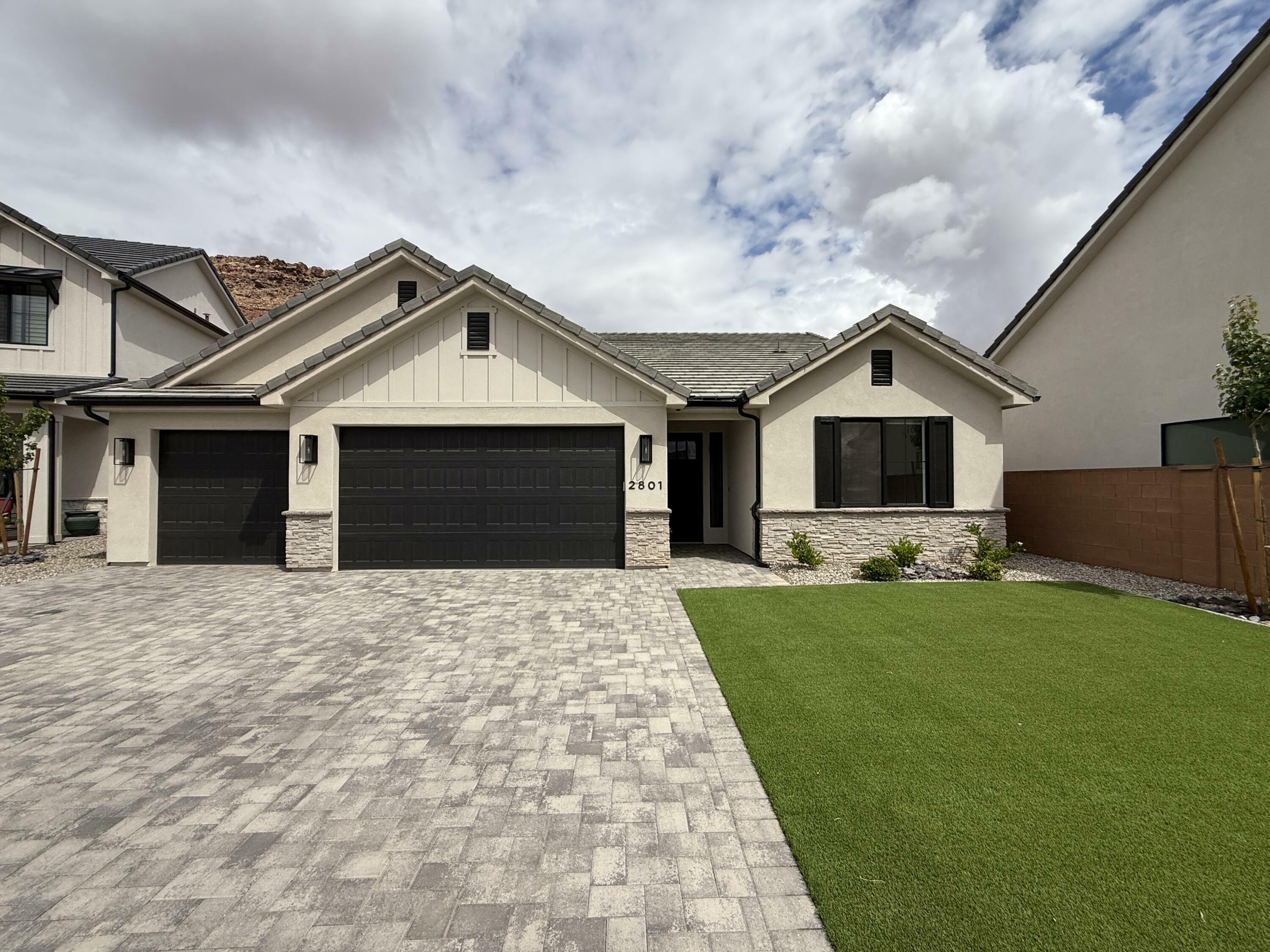 Property Photo: 2801 E Rill Dr UT 84780