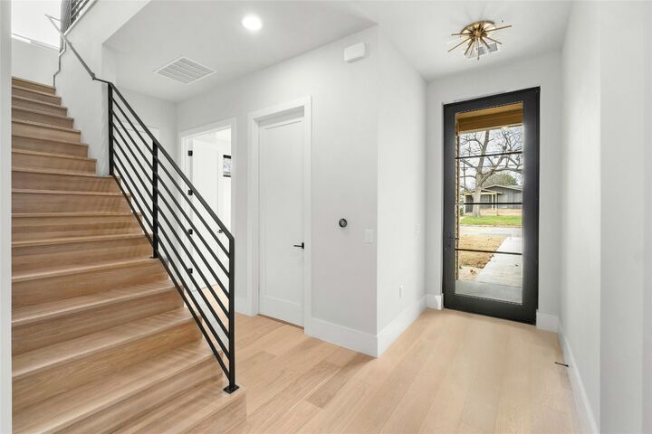 Property Photo: 1719 Piedmont Avenue TX 78757