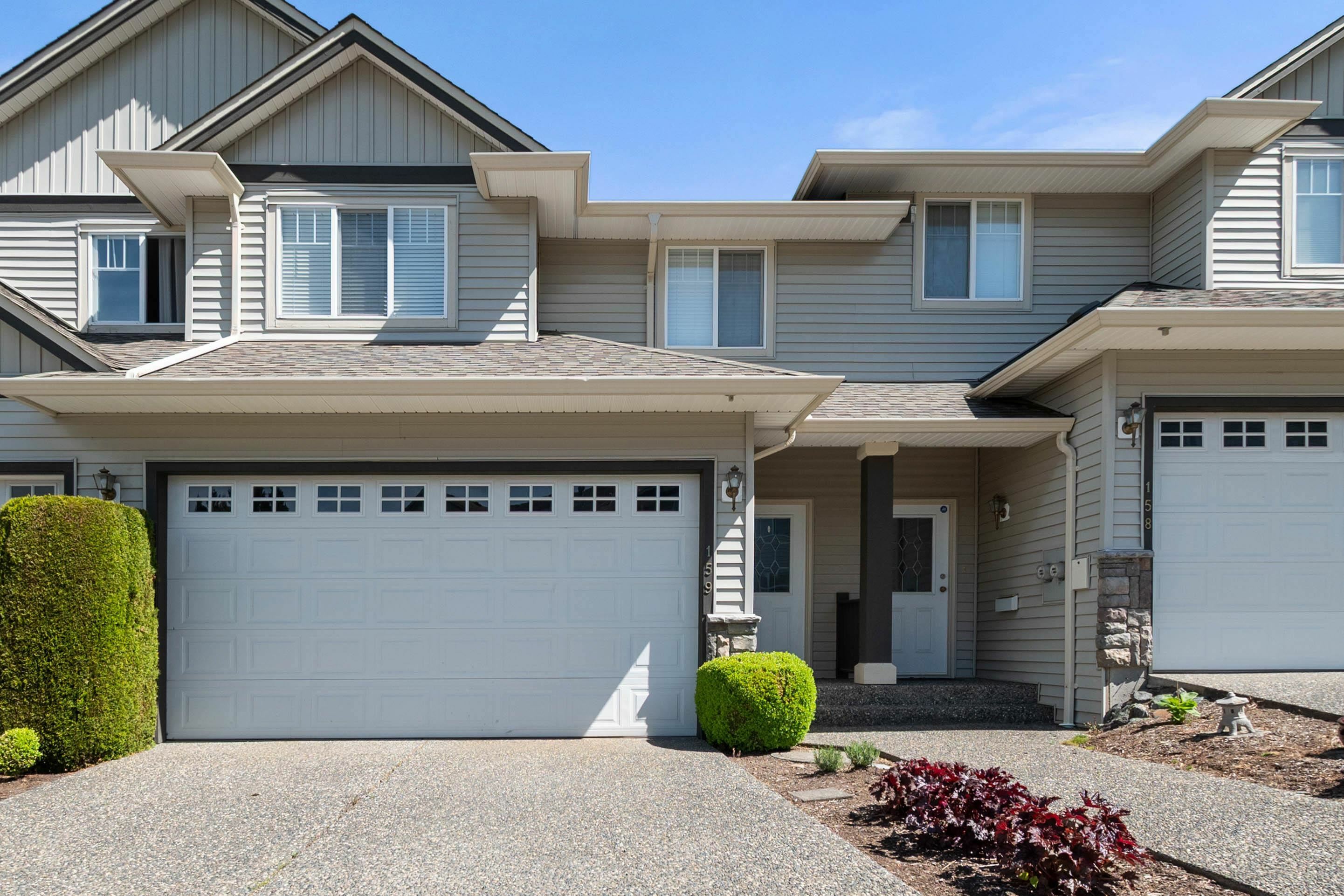 Property Photo: 46360 Valleyview Road 159 BC V2R 5L7