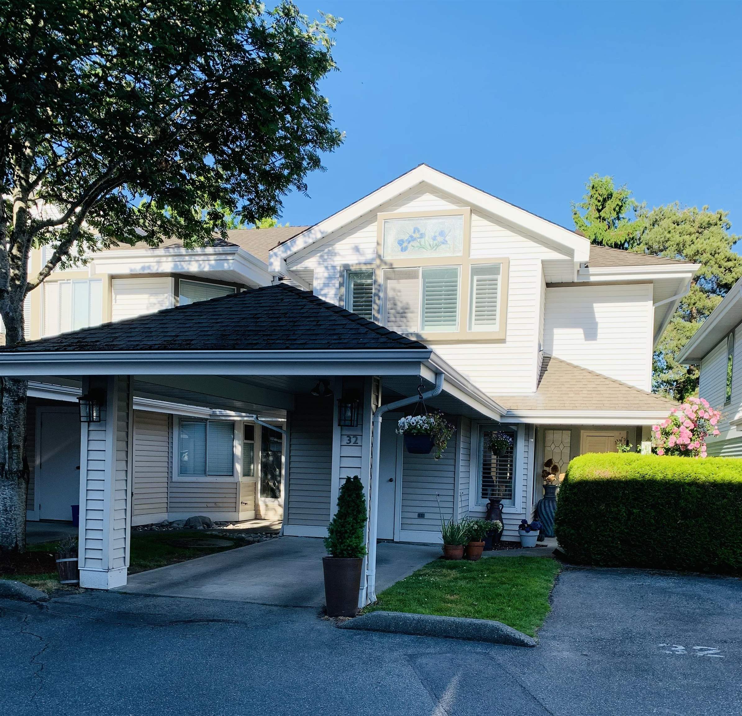 Property Photo: 12331 Phoenix Drive 32 BC V7E 6C4