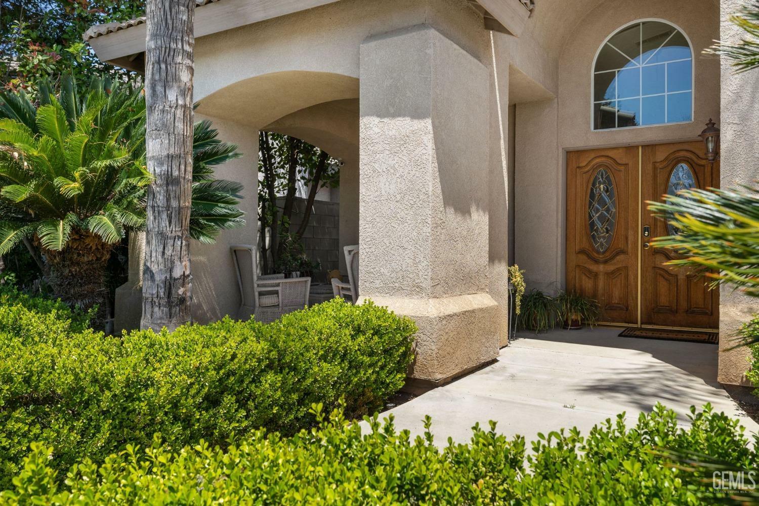 Property Photo: 12008 Stonington Street CA 93312