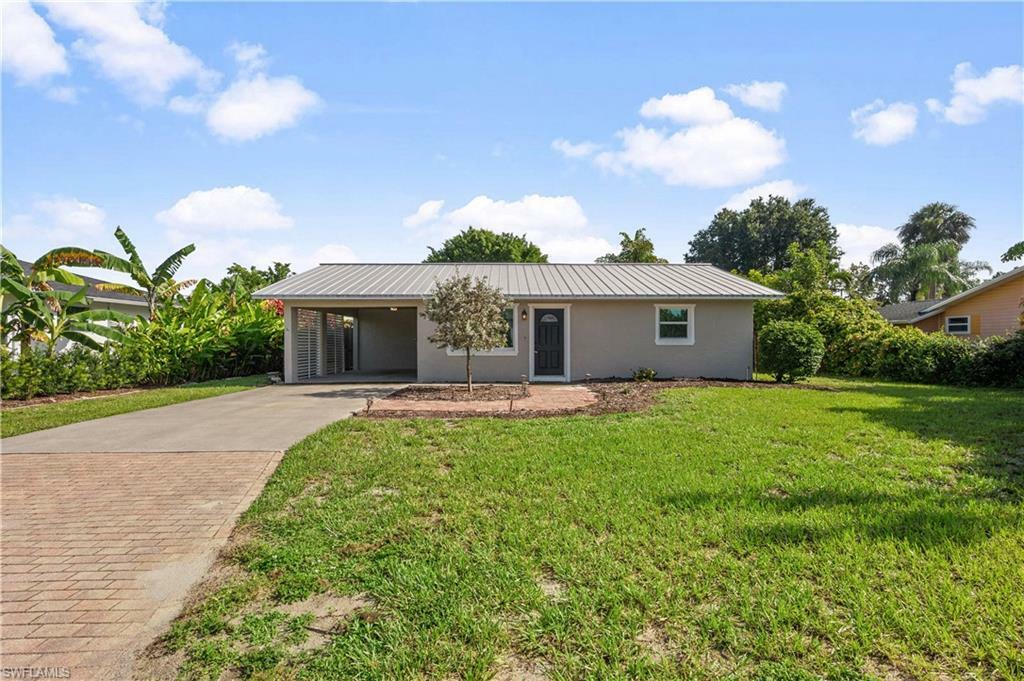 27610 Roslin Dr  Bonita Springs FL 34135 photo