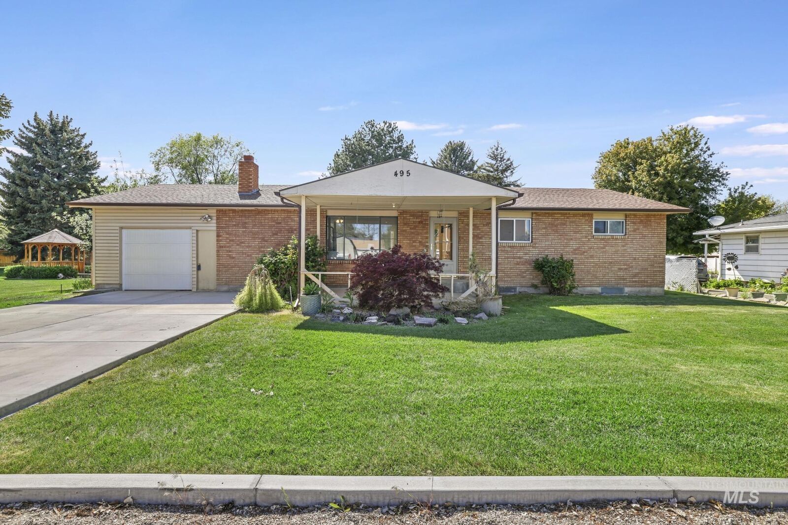 Property Photo:  495 Ash St S  ID 83341-2063 