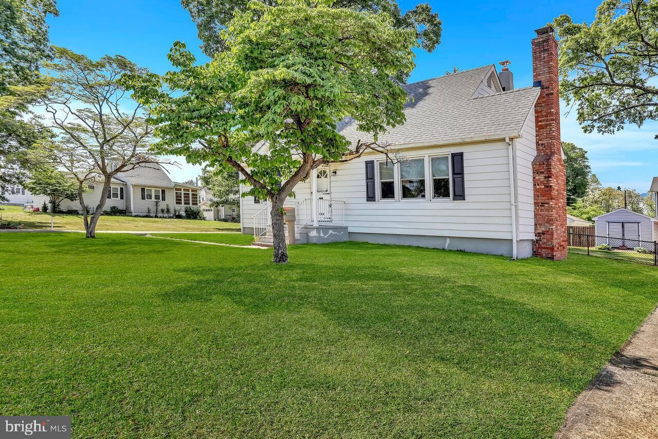 Property Photo:  534 E Fifth Street  NJ 08518 