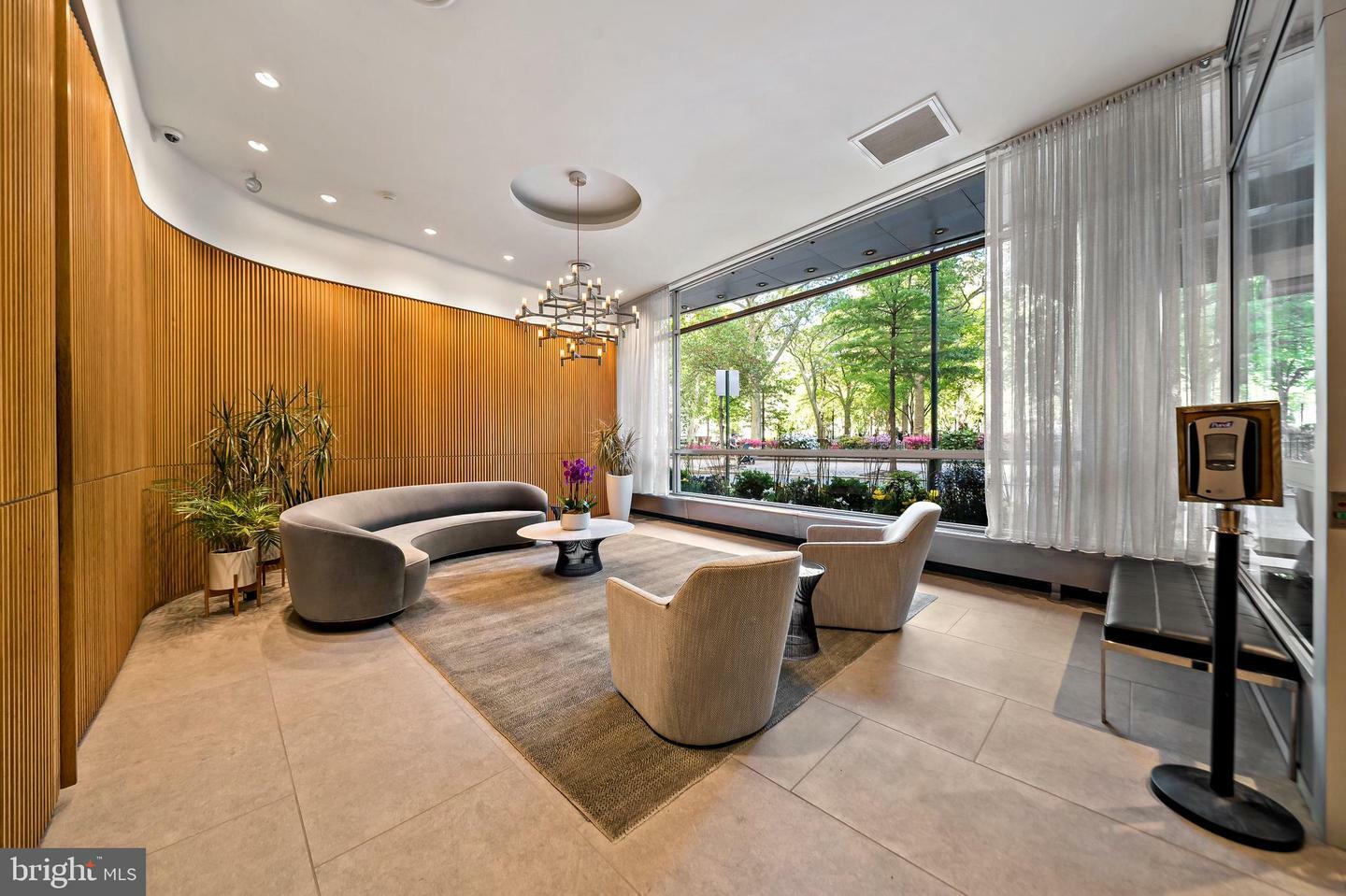 Property Photo: 220 W Rittenhouse Square 21A&Ampc PA 19103