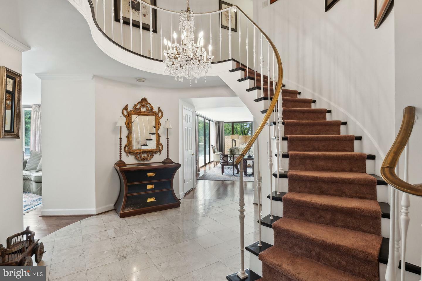 Property Photo: 4200 Massachusetts Avenue NW 106 DC 20016