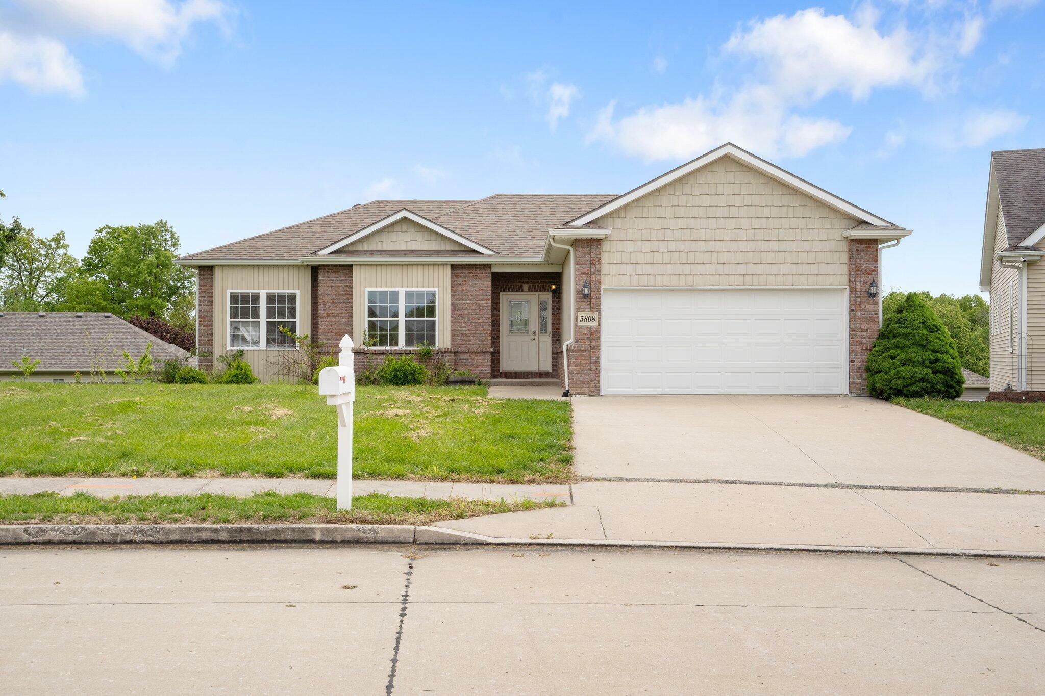 5808 Oswago Cir  Columbia MO 65201 photo