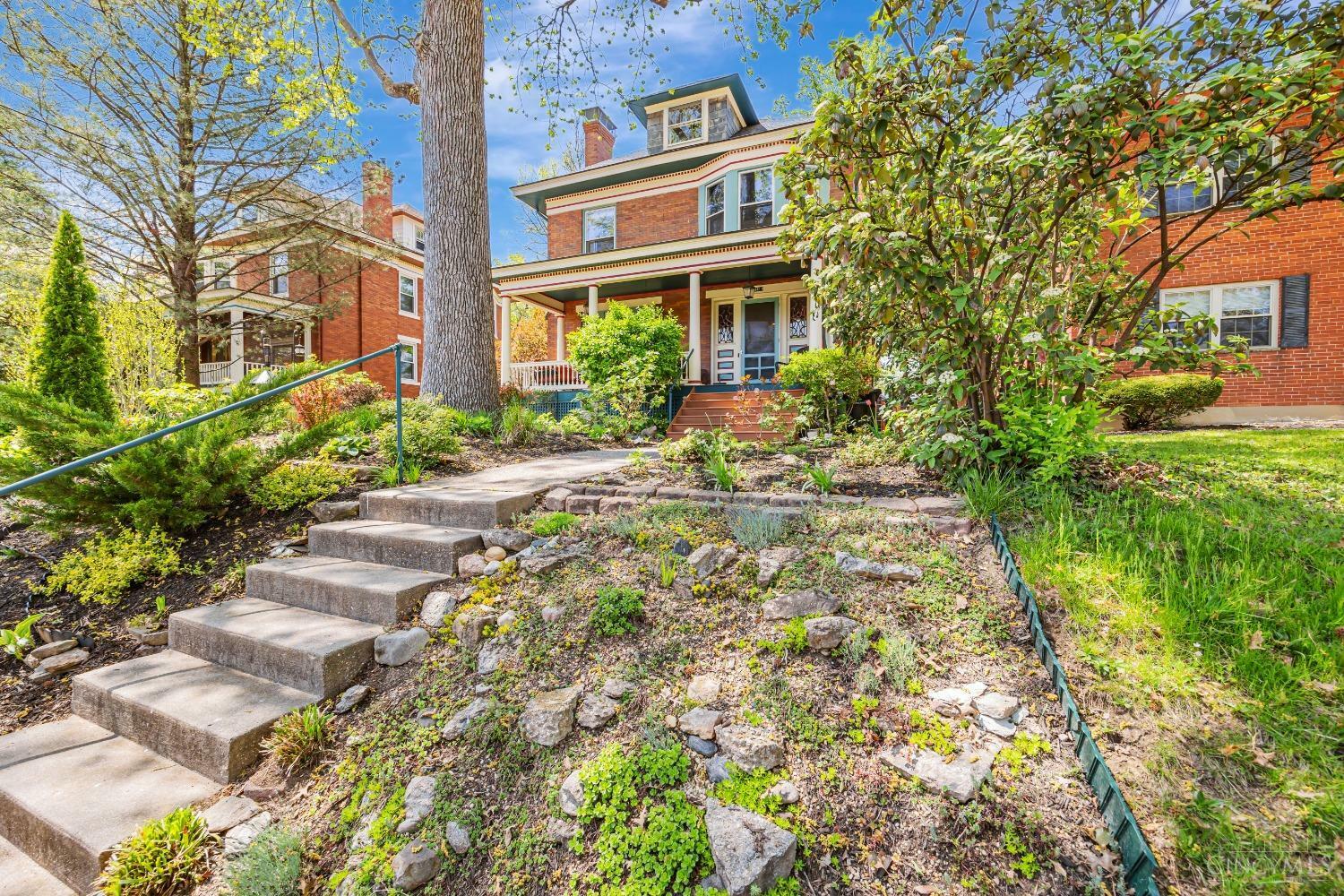 Property Photo: 3417 Burch Avenue OH 45208