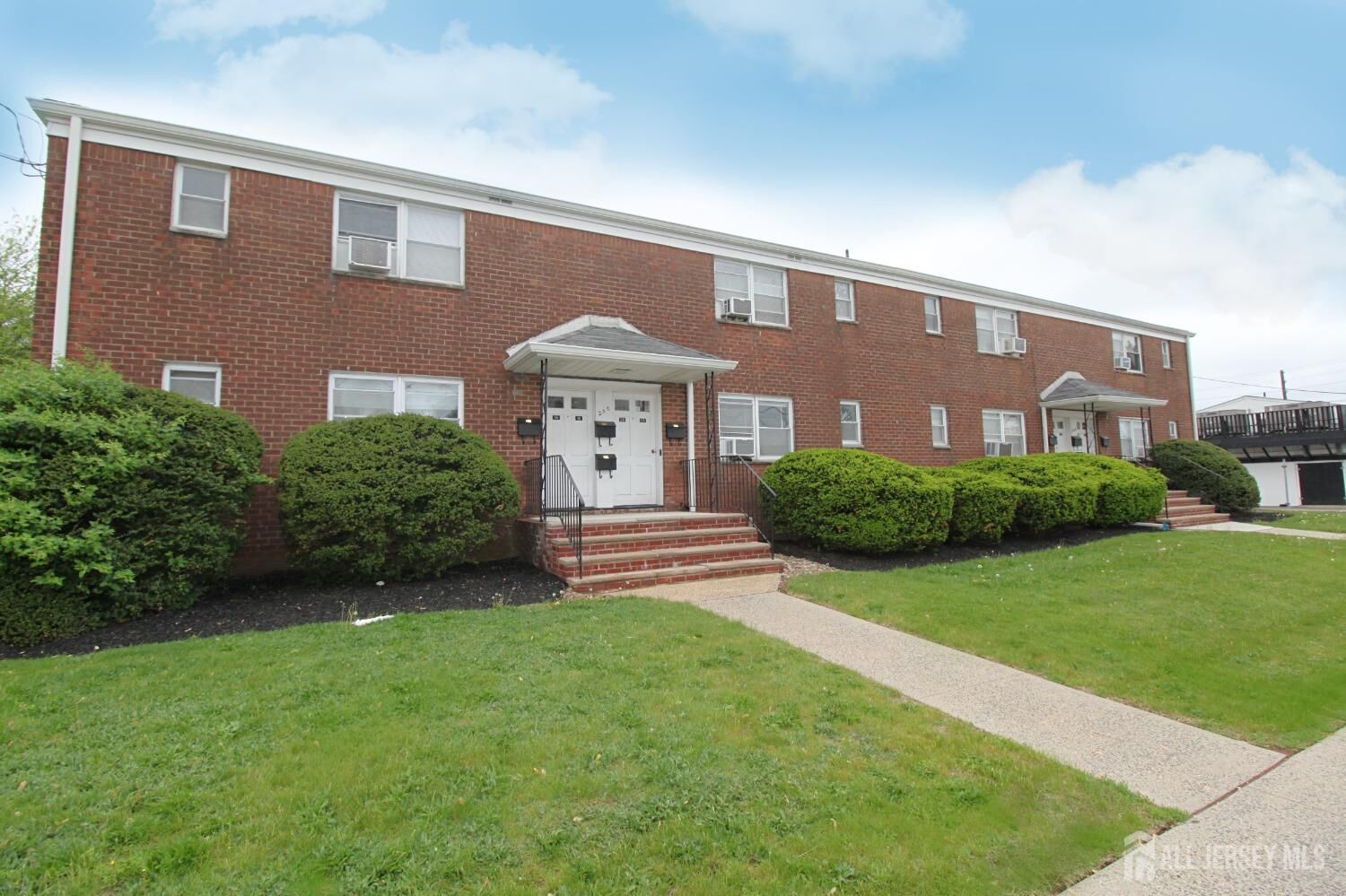Property Photo:  250 Penn Avenue 2A  NJ 08817 