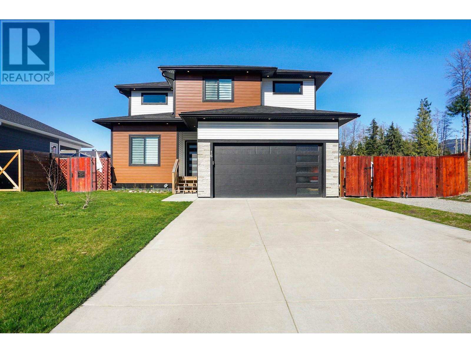 16 Robinson Street  Kitimat BC V8C 2S2 photo