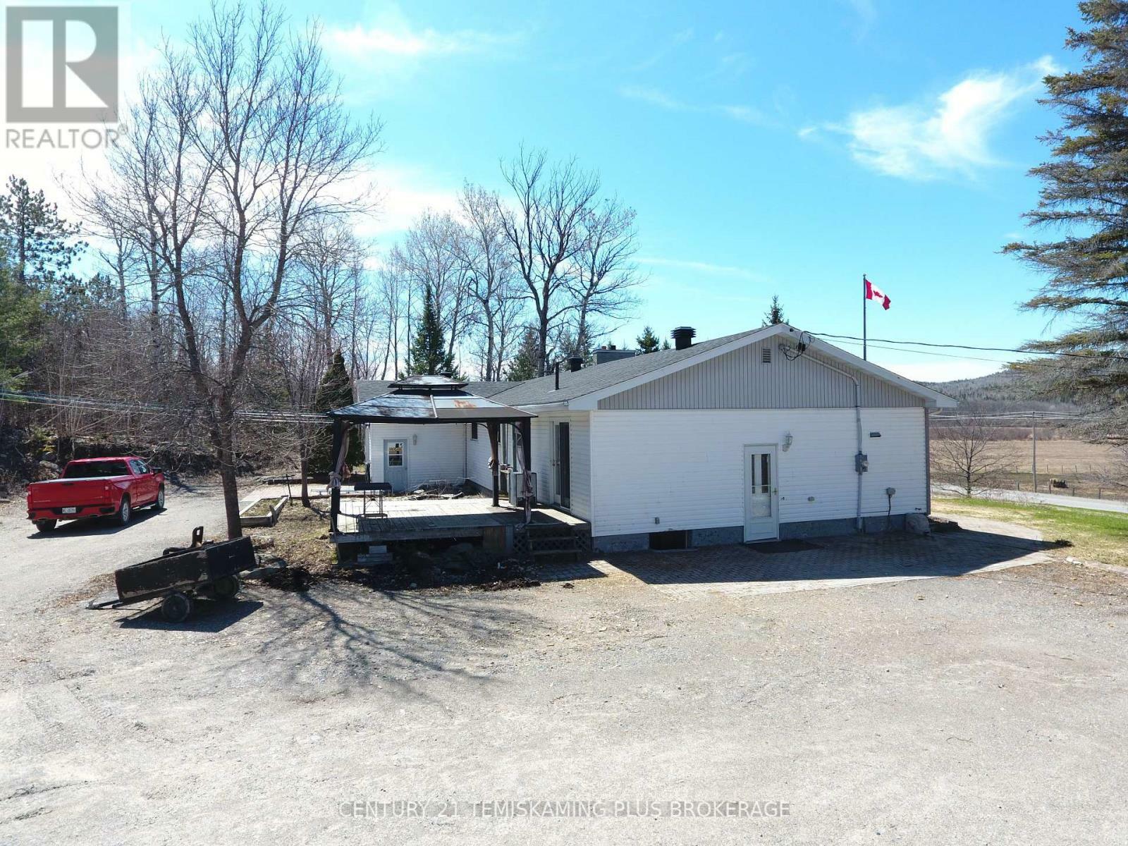 Photo de la propriété: 974263 Highway 567 ON P0J 1R0