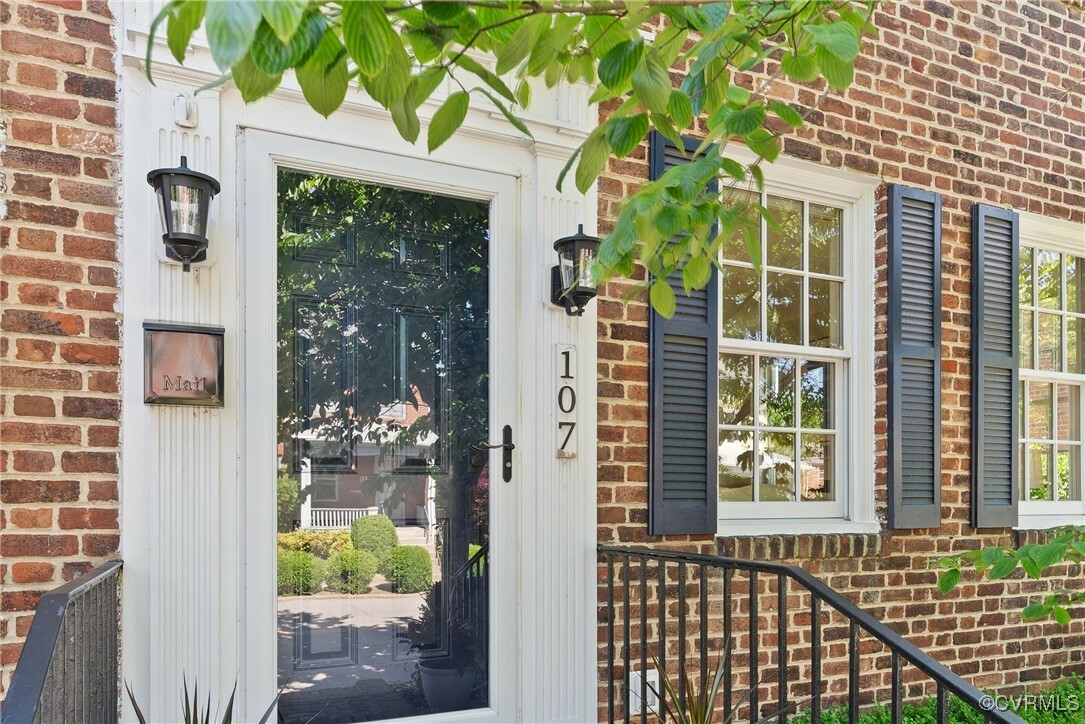 Property Photo: 107 N Nansemond Street VA 23221
