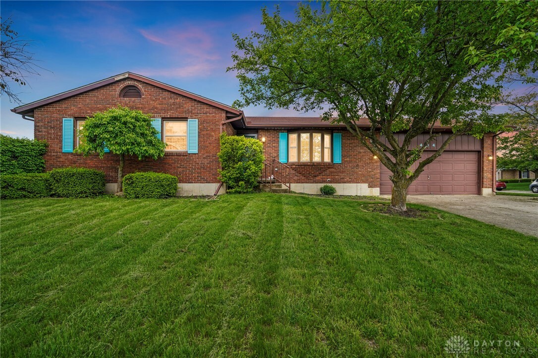 Property Photo:  404 Buckeye Drive  OH 45320 