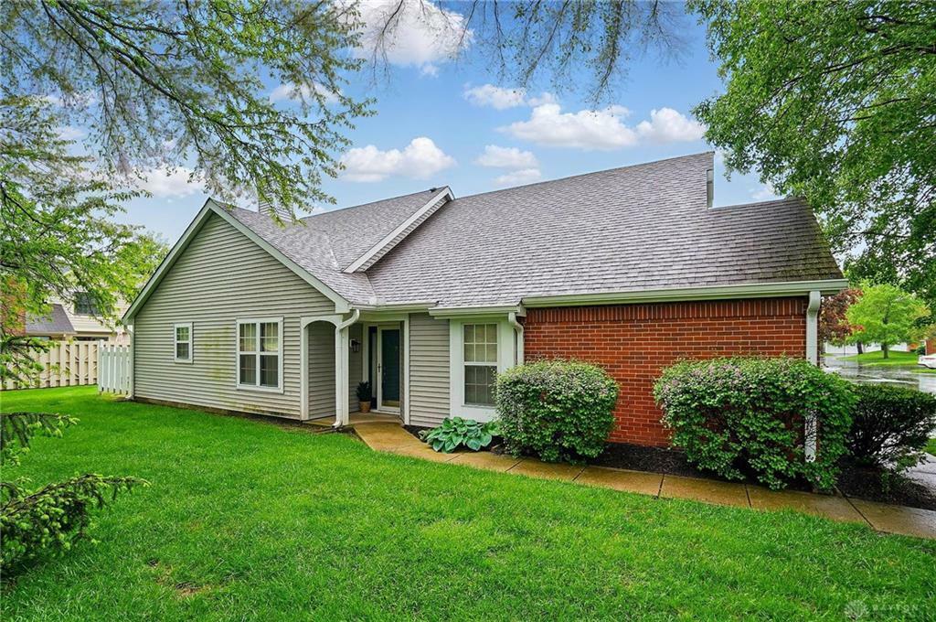 Property Photo:  1248 Smugglers Way  OH 45459 