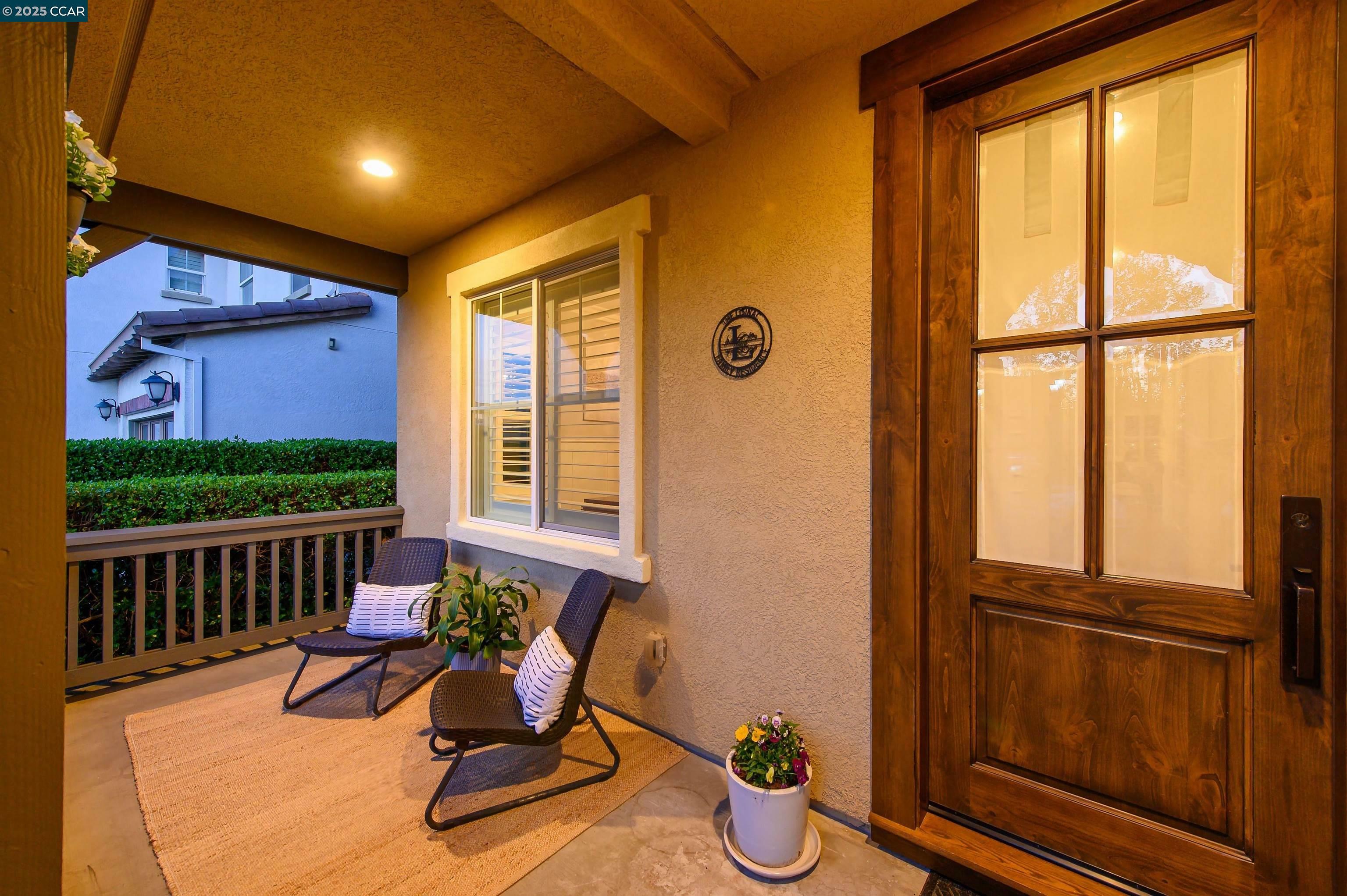 Property Photo: 2261 Genoa St CA 94506