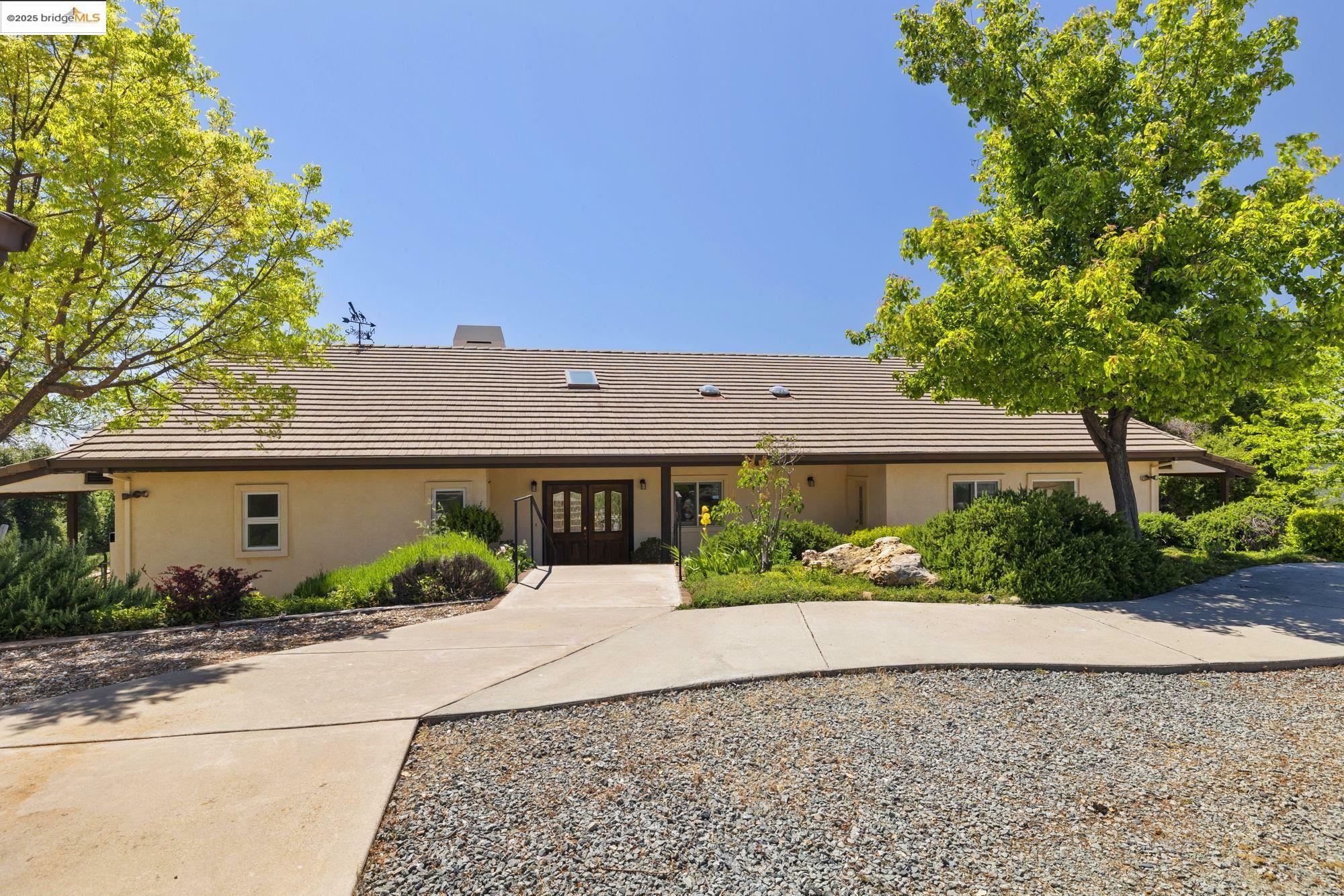 23550 View Ln  Columbia CA 95310 photo